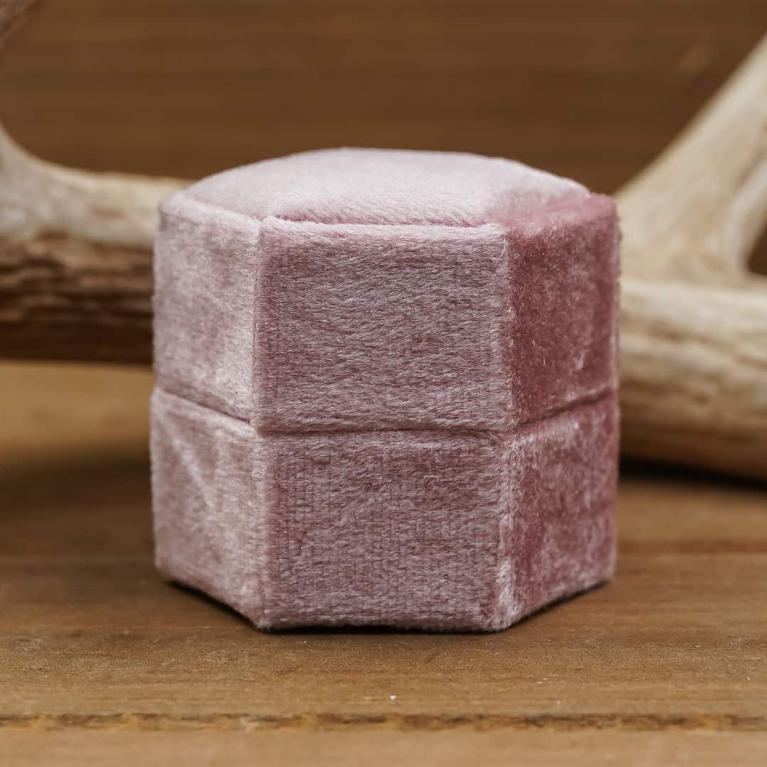Velvet Hexagon Ring Box - Image 4
