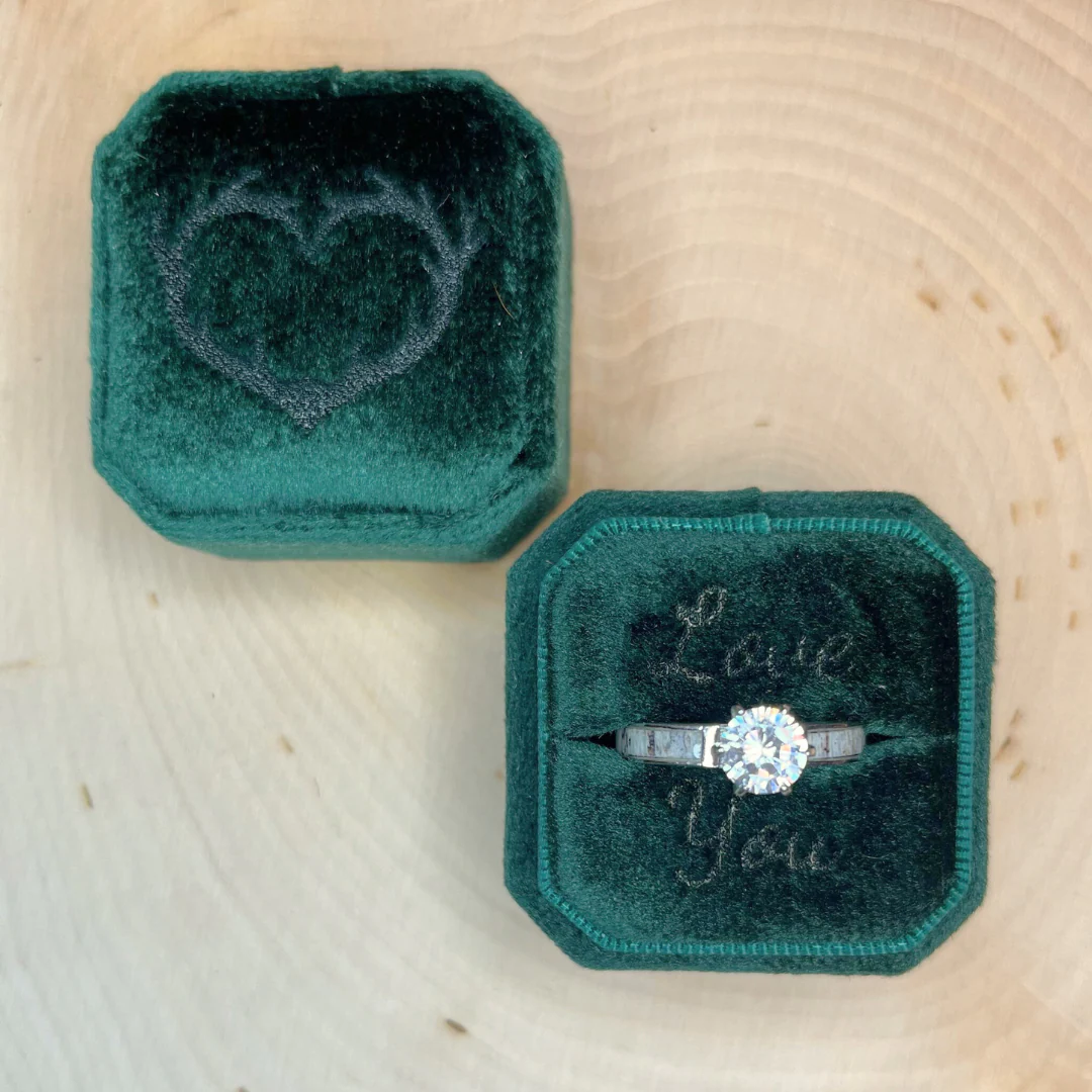 Antler Love Velvet Ring Box - Image 12