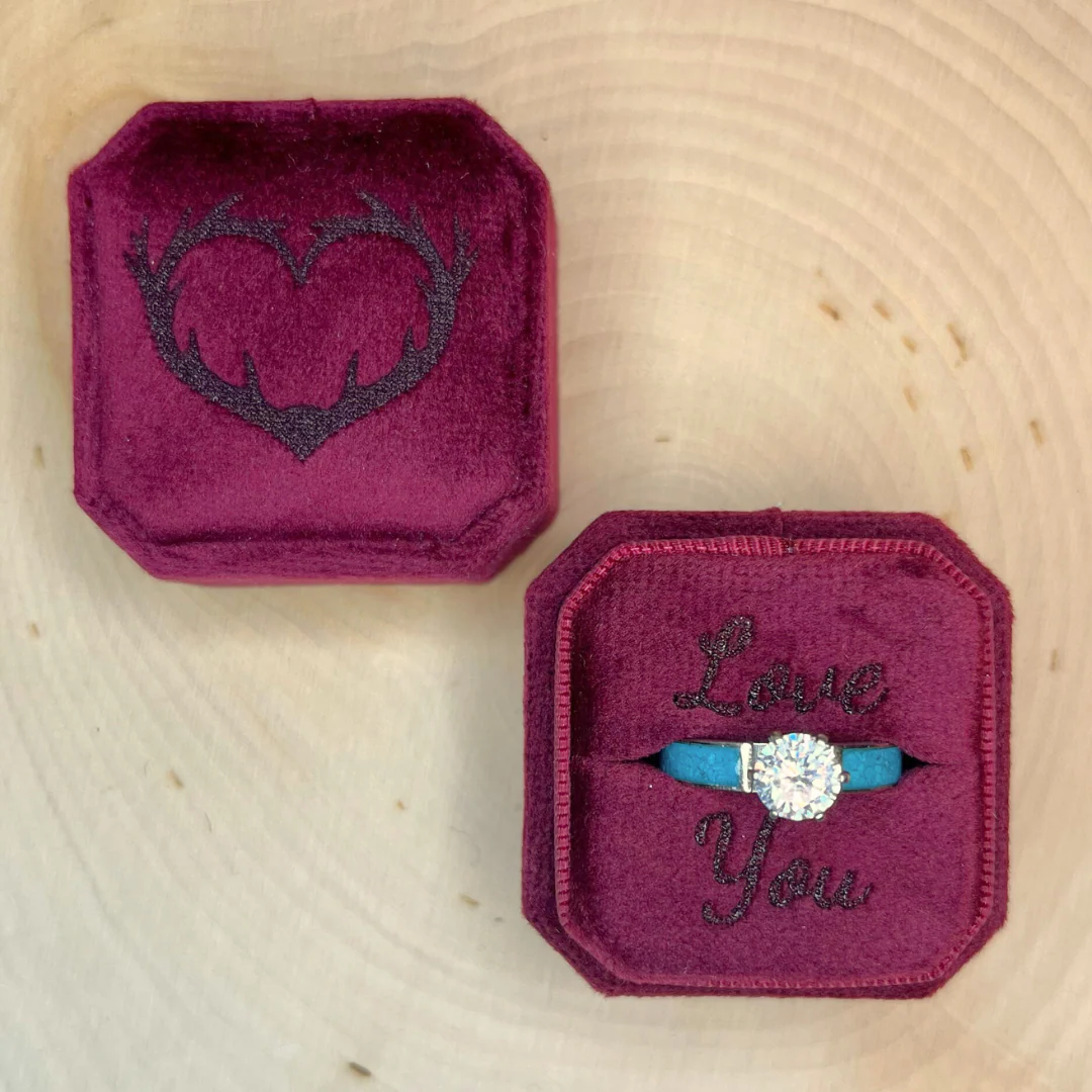 Antler Love Velvet Ring Box - Image 13