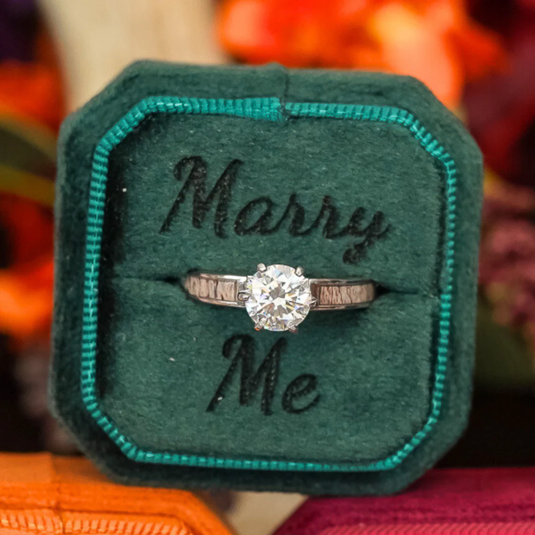 Antler Love Velvet Ring Box - Image 15