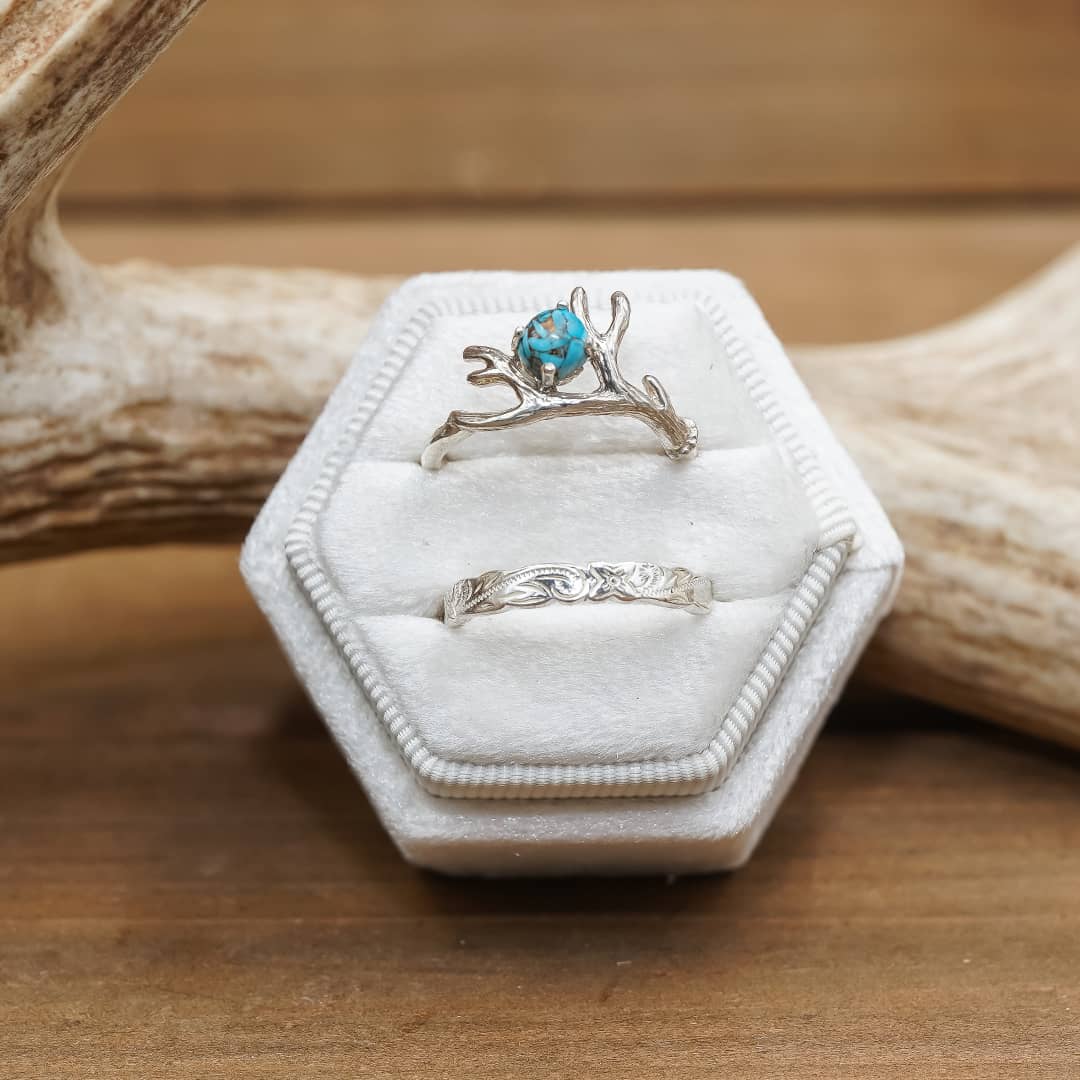 Velvet Hexagon Ring Box - Image 3