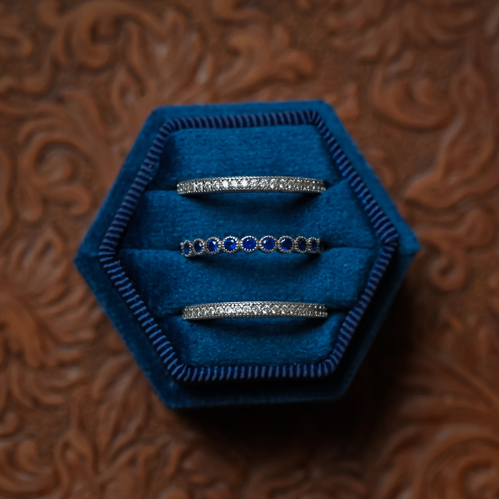 Velvet Hexagon Ring Box - Image 5